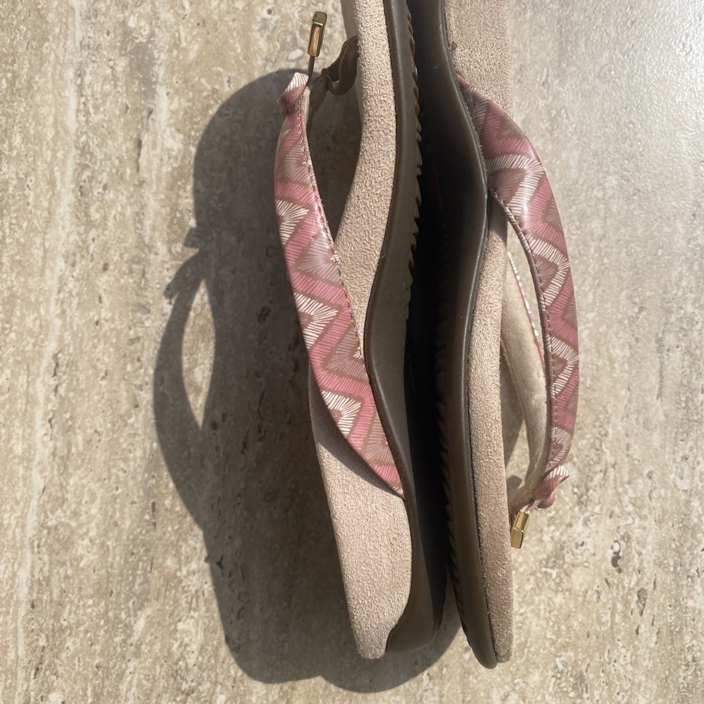Vionic Flip Flops - image 6